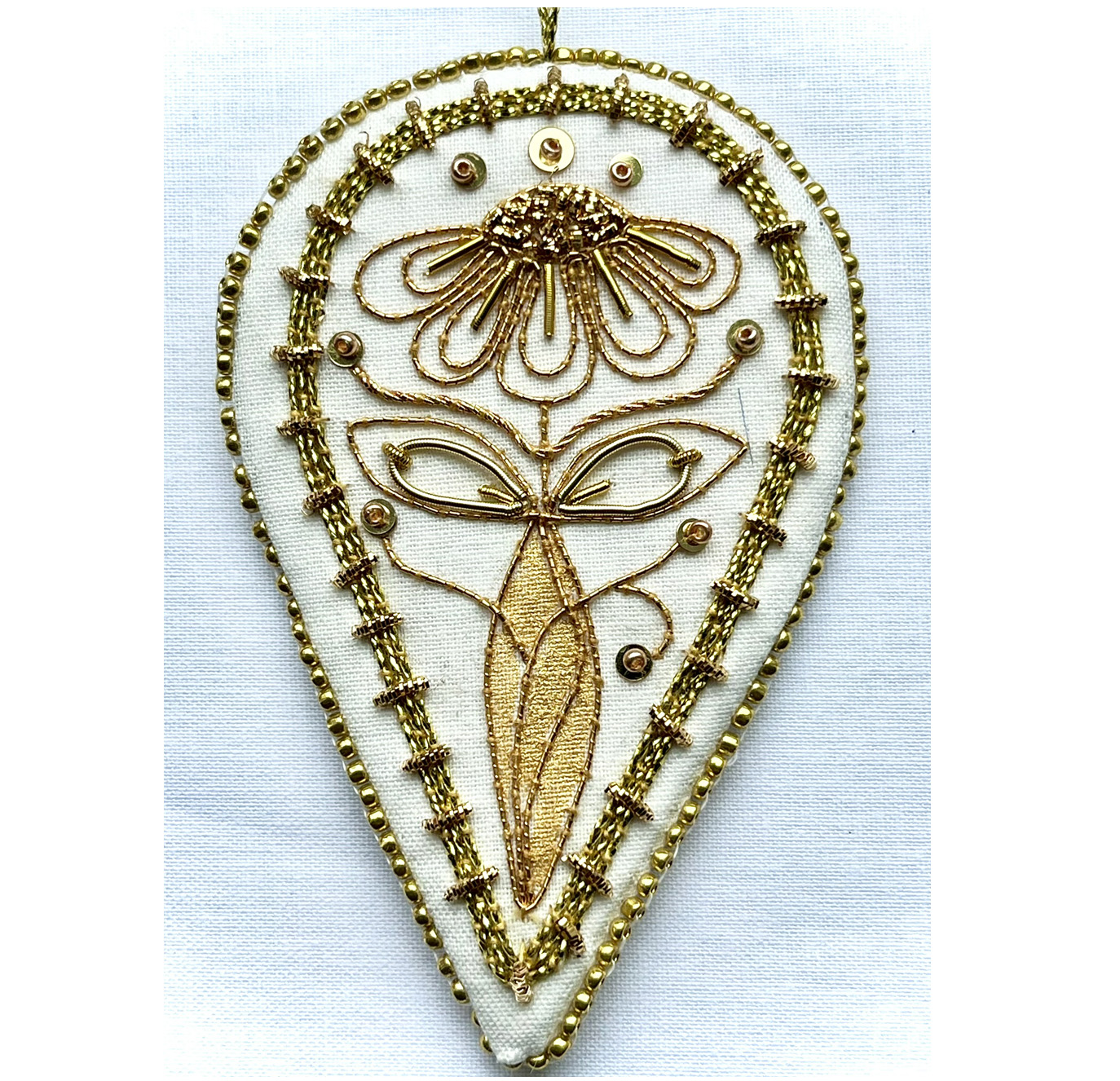 Art Nouveau Daisy Gold Work Dangle